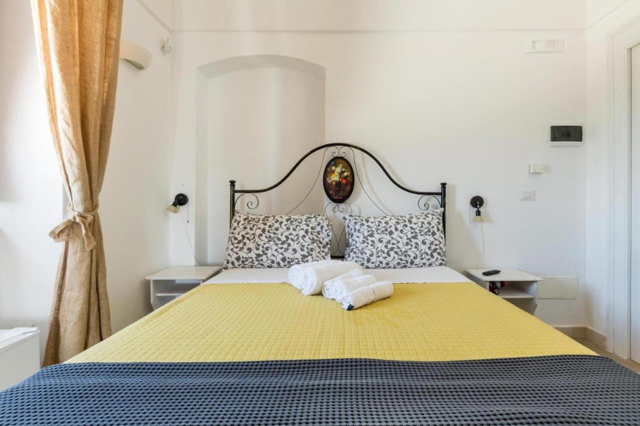 Donna Teresa Bed & Breakfast Мотола Екстериор снимка