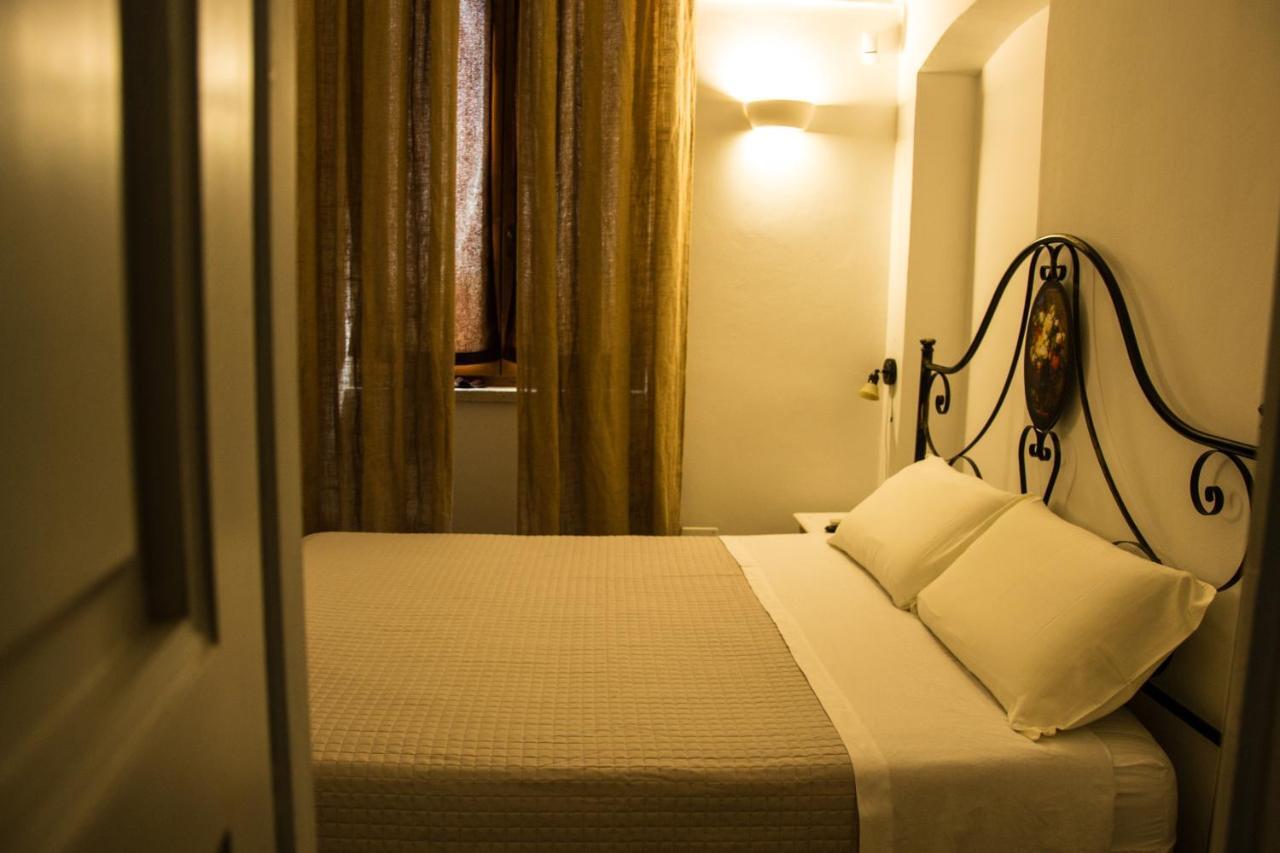 Donna Teresa Bed & Breakfast Мотола Екстериор снимка